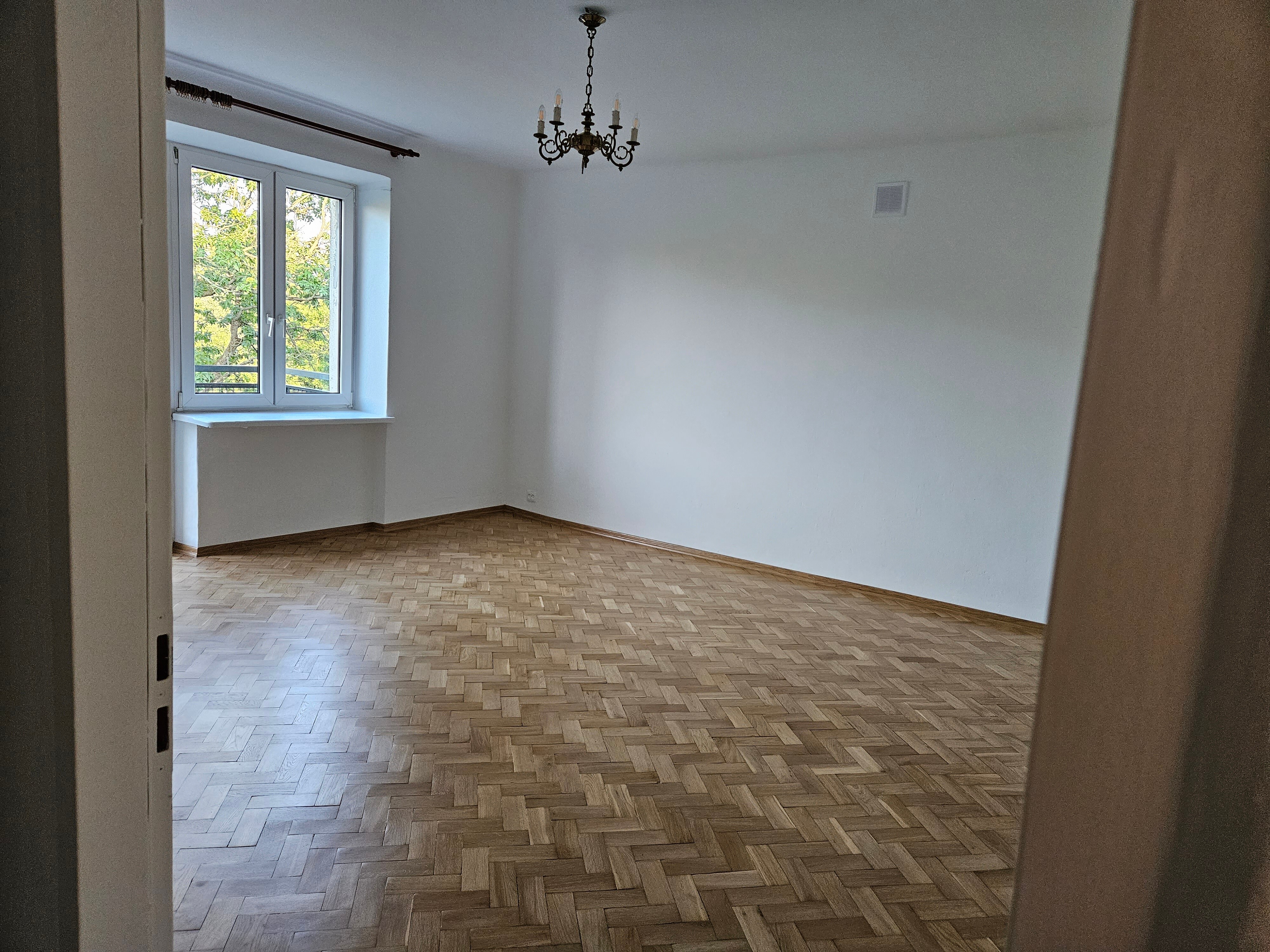 4 pokoje na Żoliborzu - Adama Mickiewicza 4 pokoje na Żoliborzu - Adama Mickiewicza